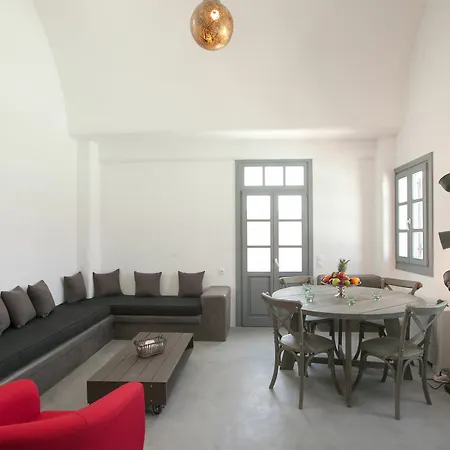Adelante 88 Villa Akrotírion